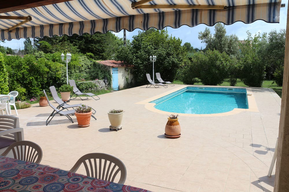Photo of Outdoor in Gareoult