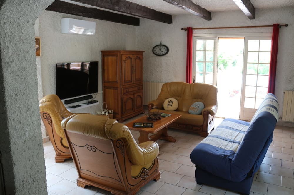 Photo of Livingroom in Gareoult