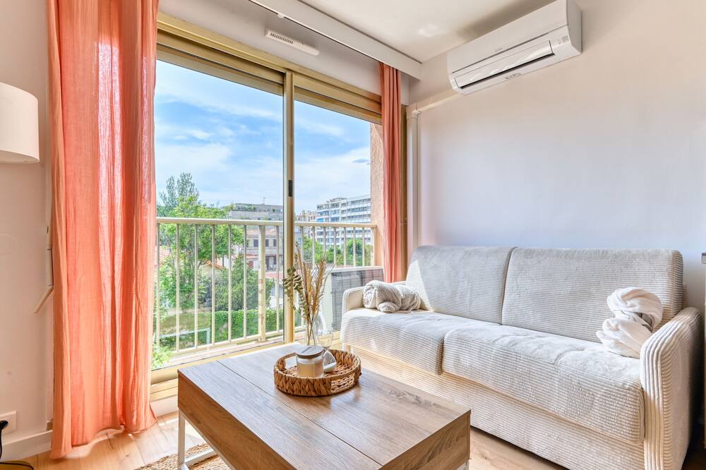 Photo of Livingroom in Baille
