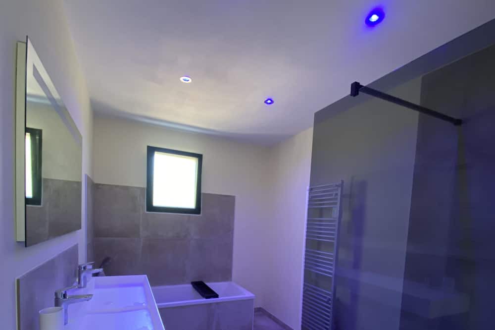 Photo of Bathroom in Carpentras