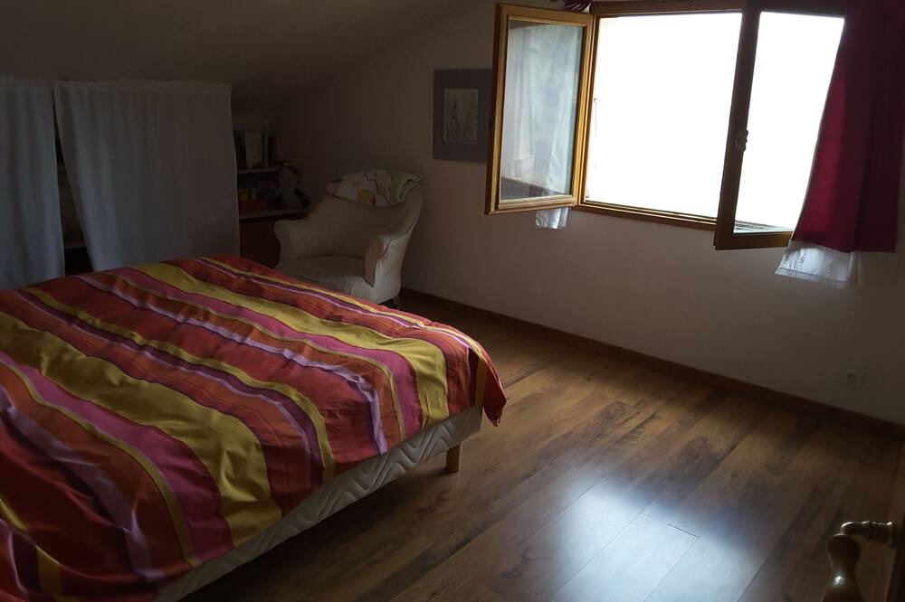 Photo of Bedroom in Auzet