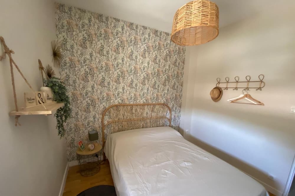 Photo of Bedroom in Miramas