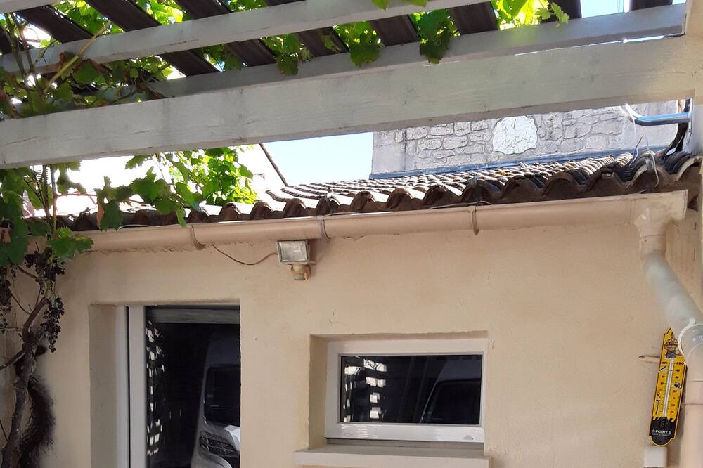 Photo of Patio Balcony in Manduel