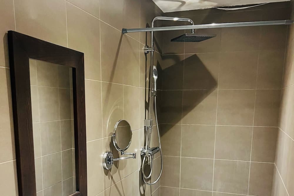 Photo of Bathroom in Bagnols-sur-Ceze