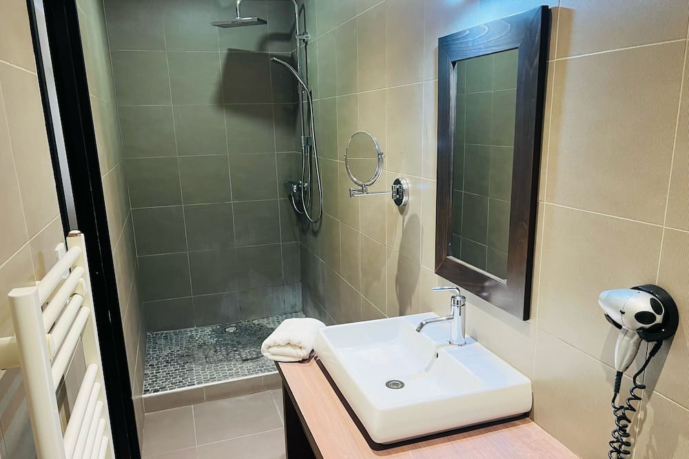 Photo of Bathroom in Bagnols-sur-Ceze