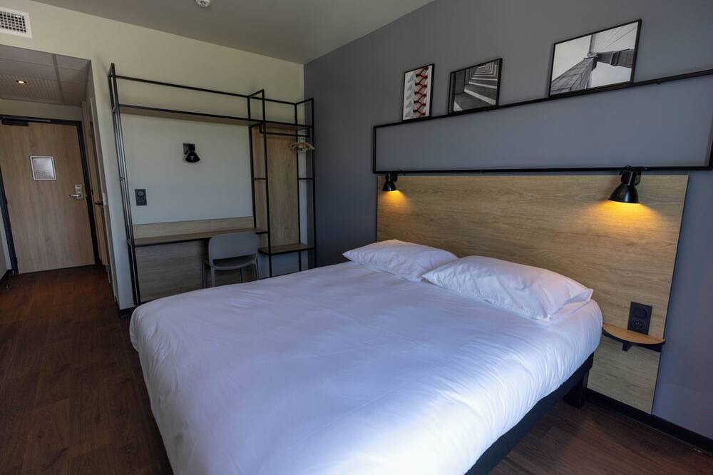 Photo of Bedroom in Marignane