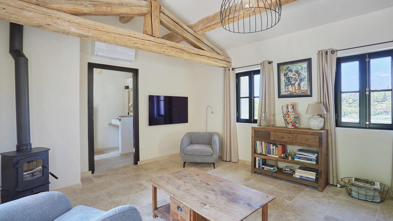 Photo of Livingroom in Menerbes