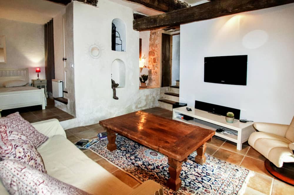 Photo of Bedroom in Simiane-la-Rotonde