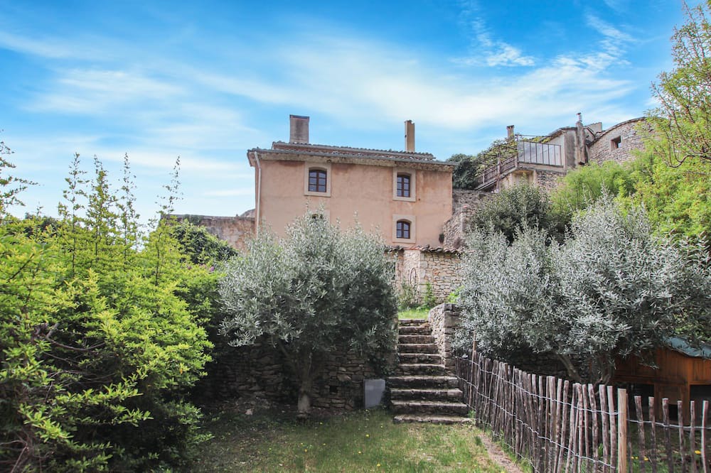Photo of Outdoor in Simiane-la-Rotonde