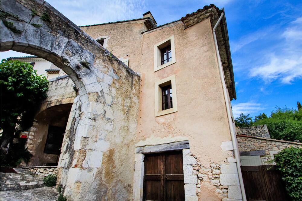 Photo of Others in Simiane-la-Rotonde