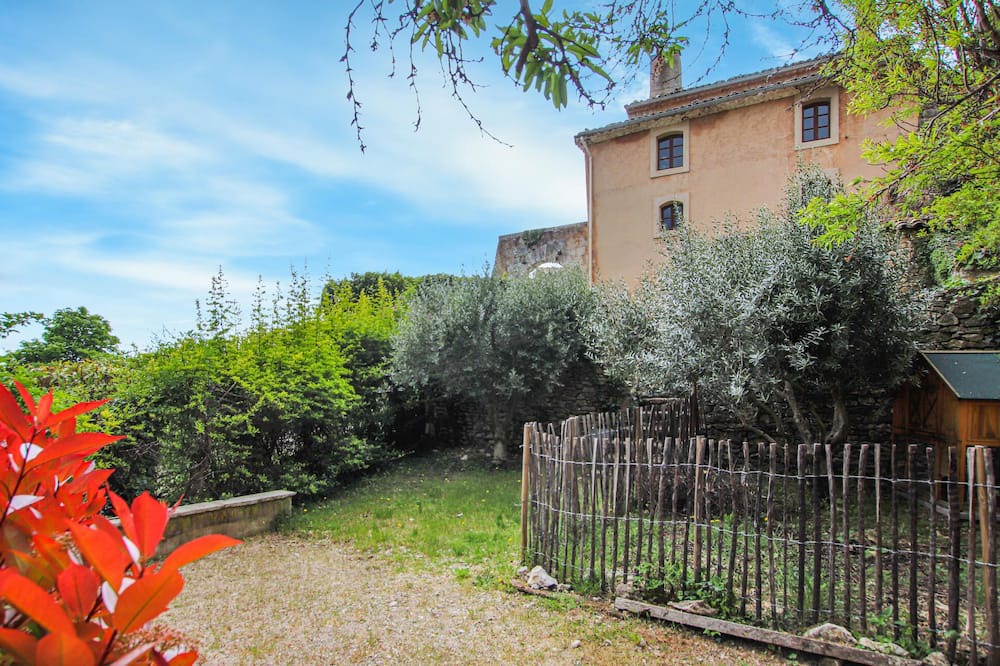 Photo of Others in Simiane-la-Rotonde