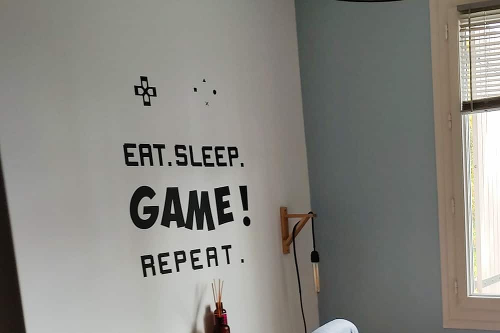 Photo of Bedroom in Lambesc