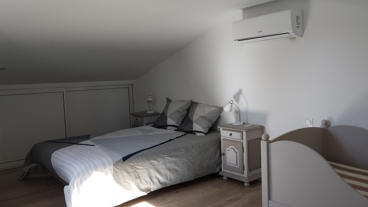 Photo of Bedroom in Sillans-la Cascade