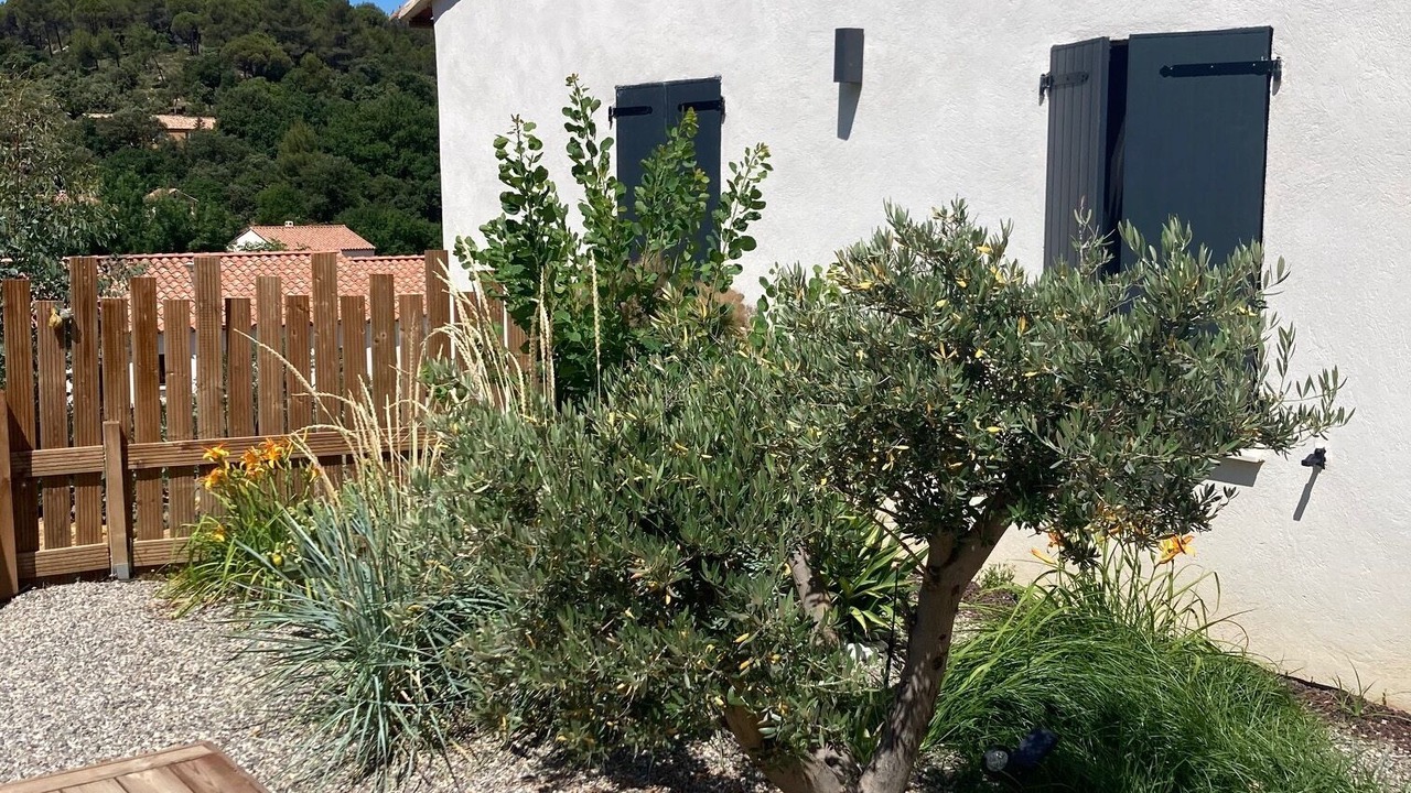 Photo of Outdoor in Jouques