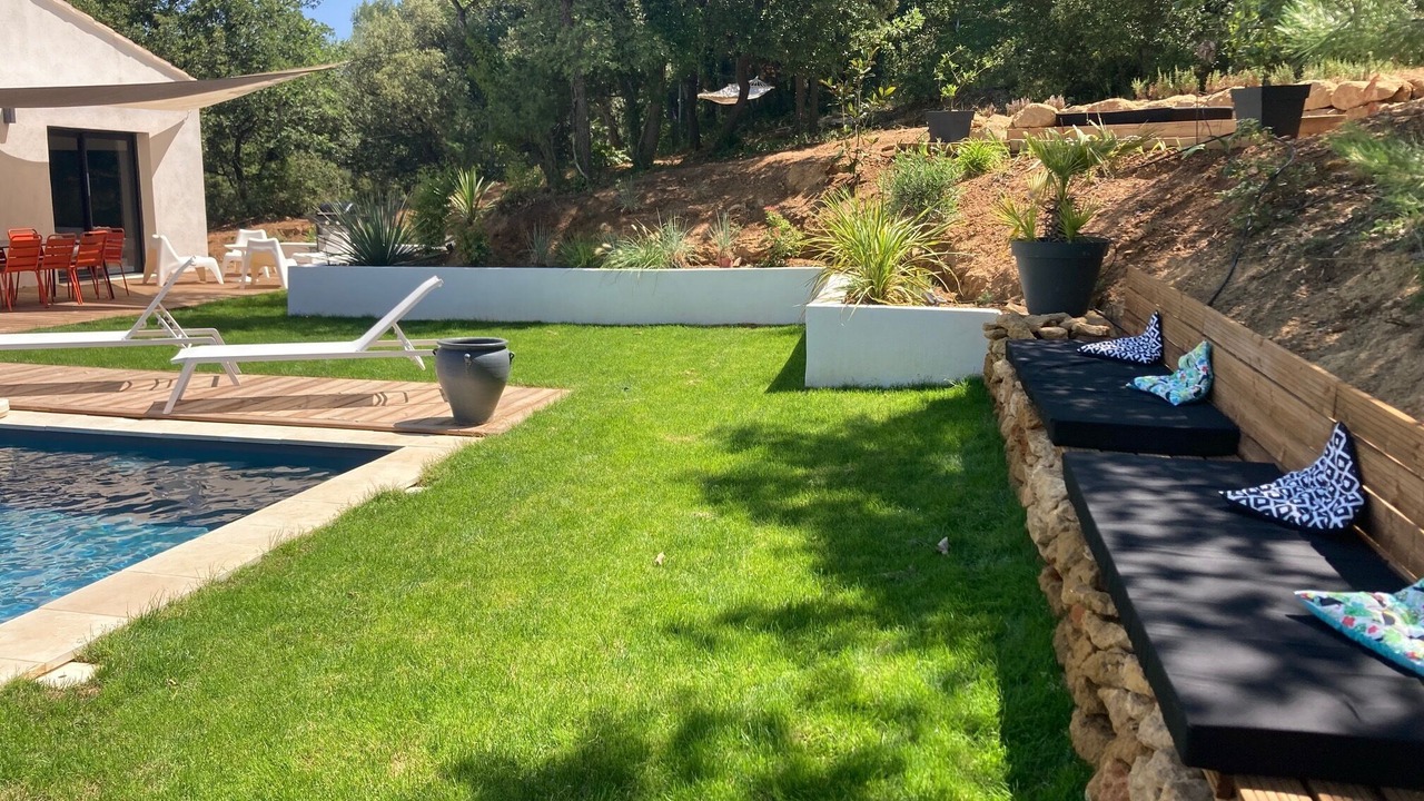 Photo of Outdoor in Jouques