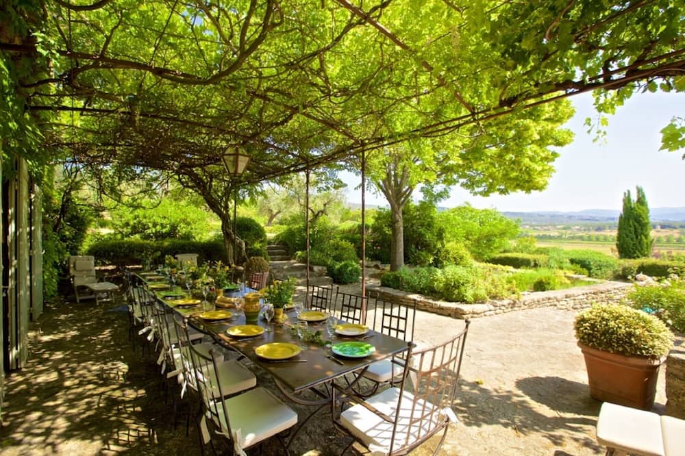 Photo of Patio Balcony in Joucas