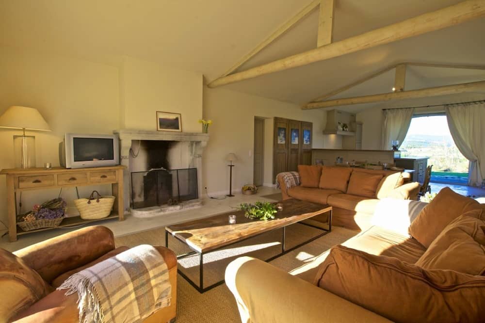 Photo of Livingroom in Joucas