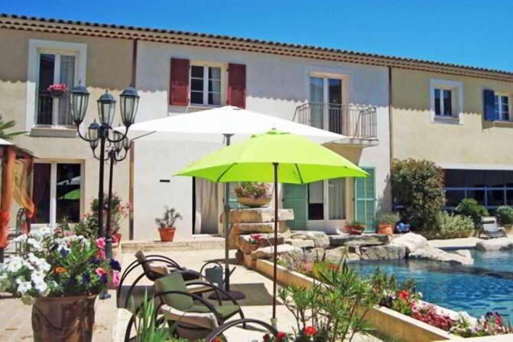 Photo of Outdoor in Pertuis