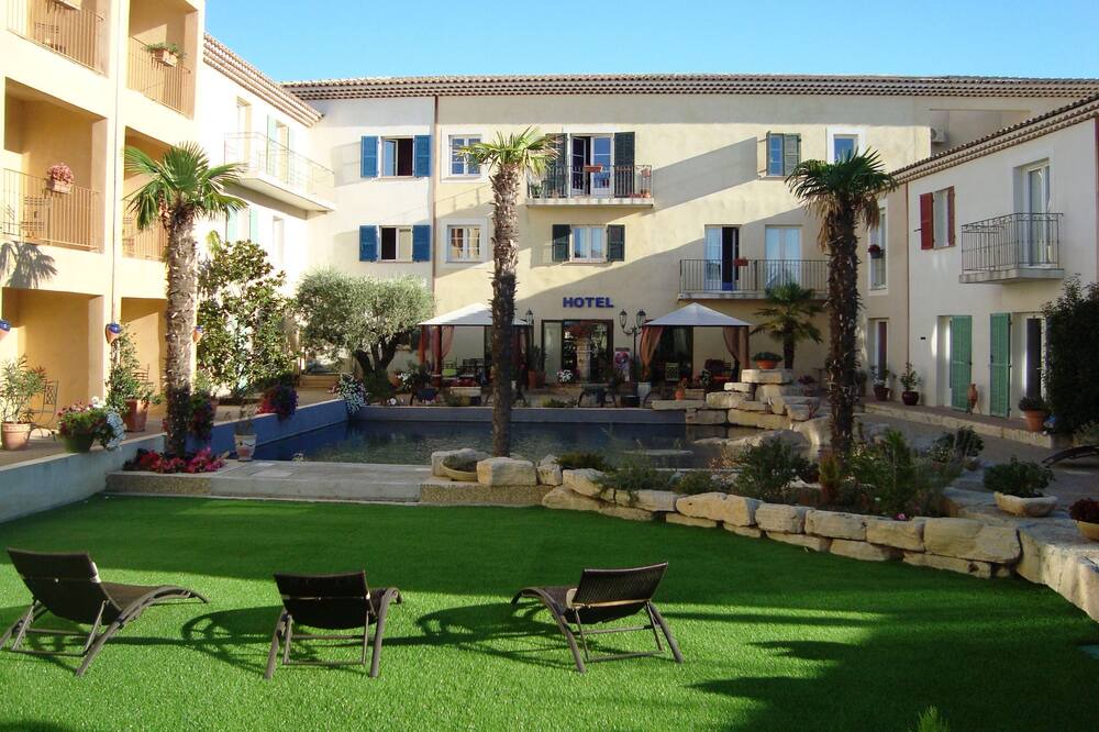 Photo of Outdoor in Pertuis