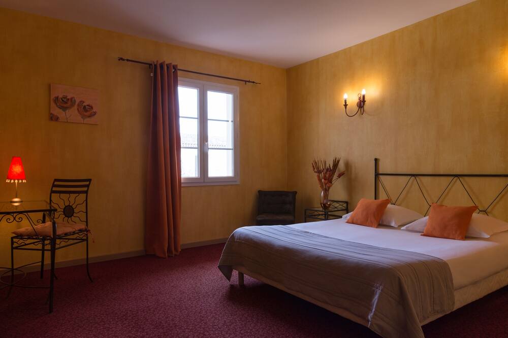 Photo of Bedroom in Pertuis