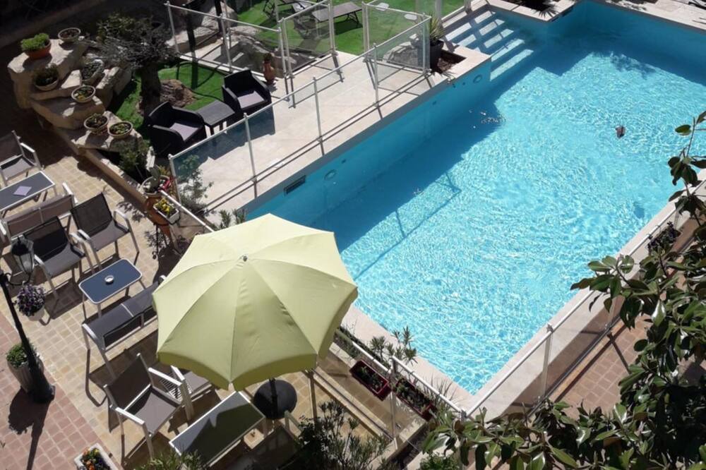Photo of Outdoor in Pertuis