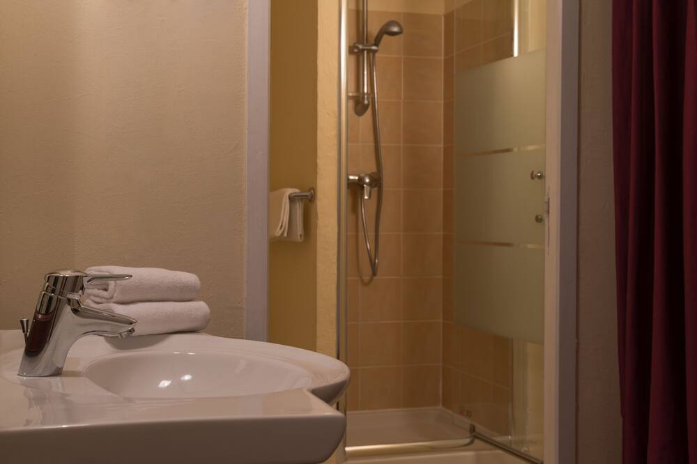 Photo of Bathroom in Pertuis