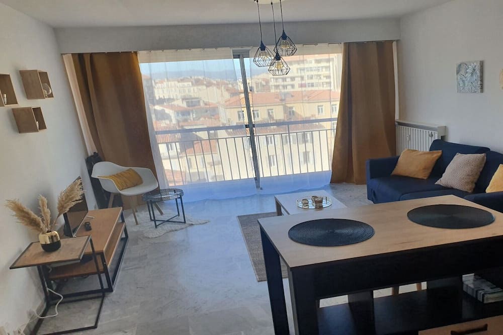 Photo of Livingroom in Baille
