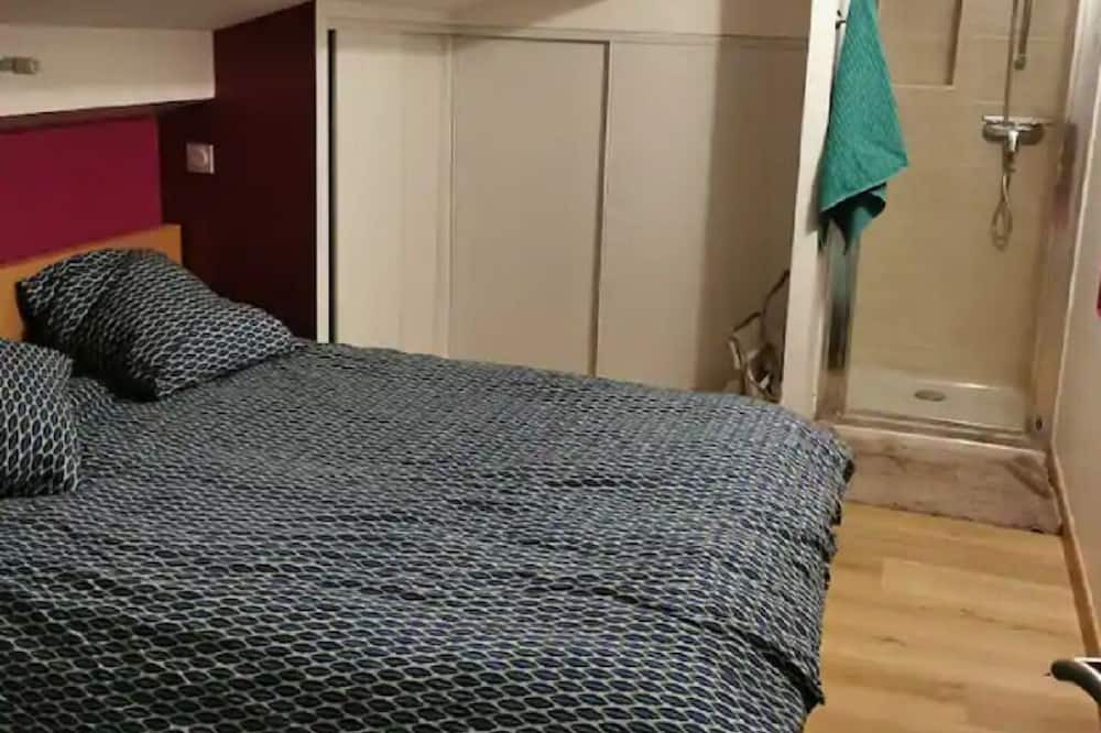 Photo of Bedroom in Volonne