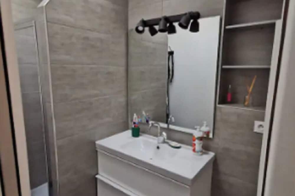 Photo of Bathroom in Volonne