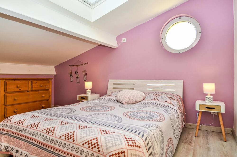 Photo of Bedroom in Laudun