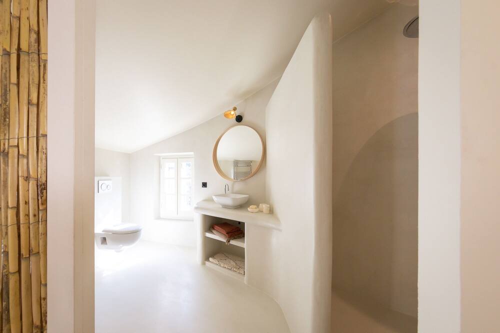 Photo of Bedroom in Malaucene