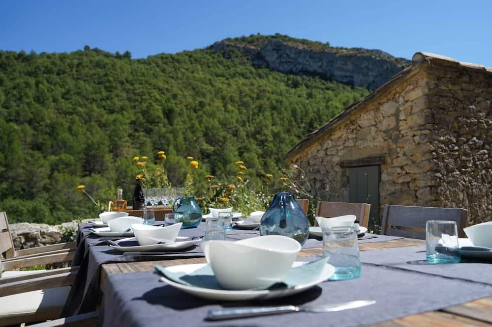 Photo of Patio Balcony in Malaucene
