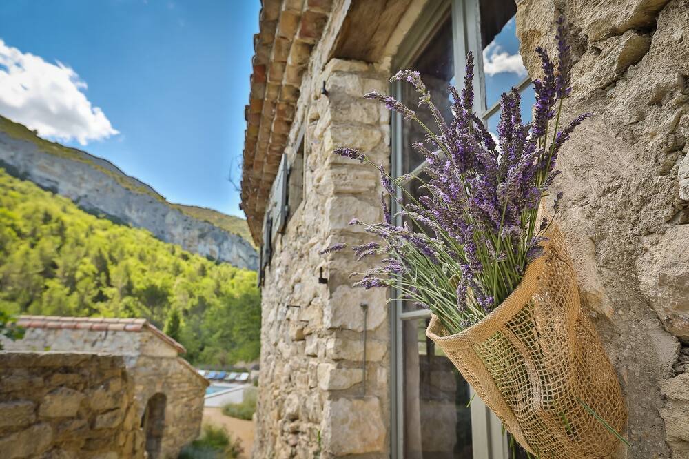 Photo of Outdoor in Malaucene