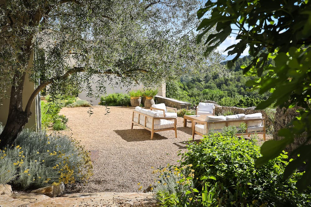 Photo of Outdoor in Malaucene