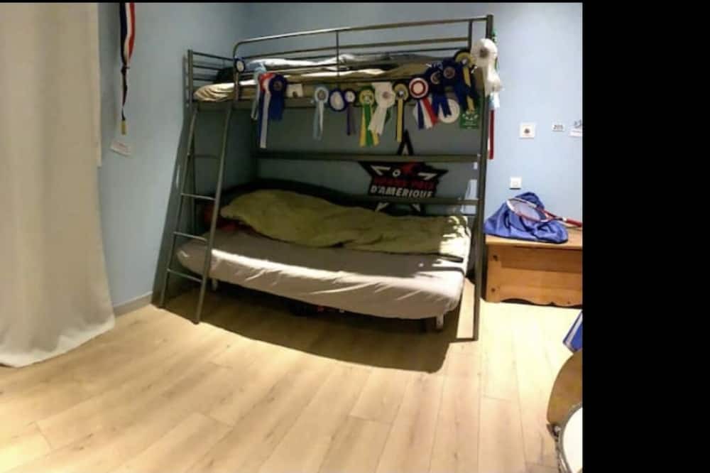 Photo of Bedroom in Charleval