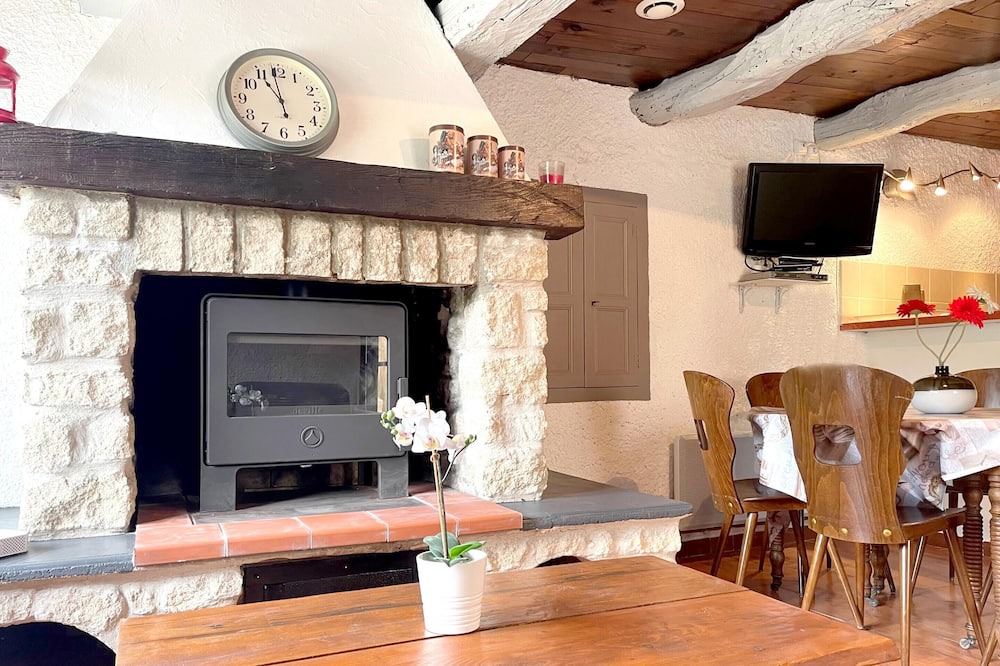 Photo of Livingroom in La Roche-sur-le-Buis
