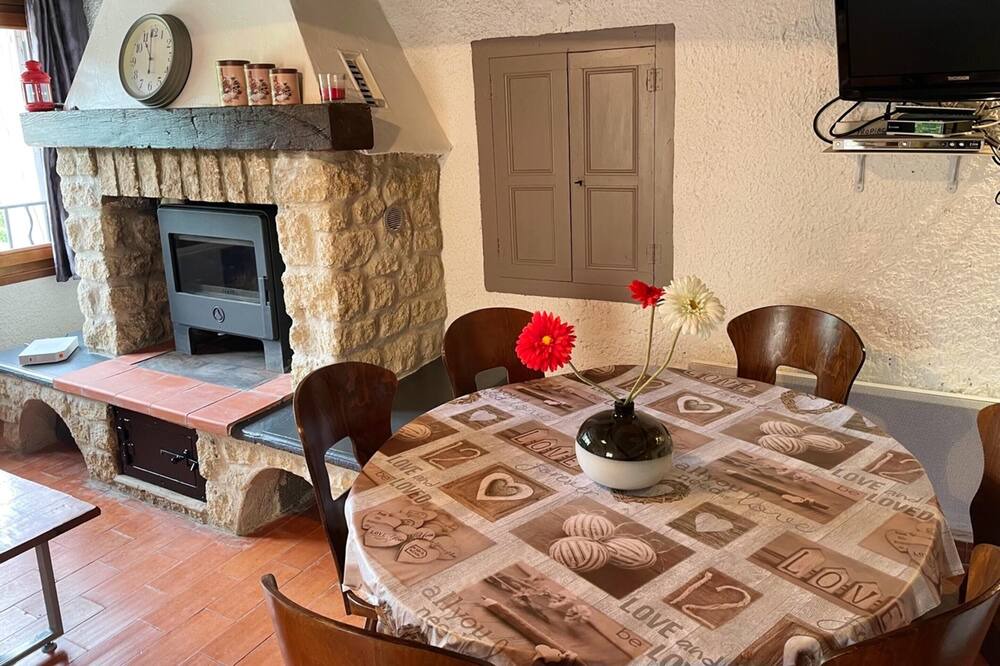 Photo of Livingroom in La Roche-sur-le-Buis