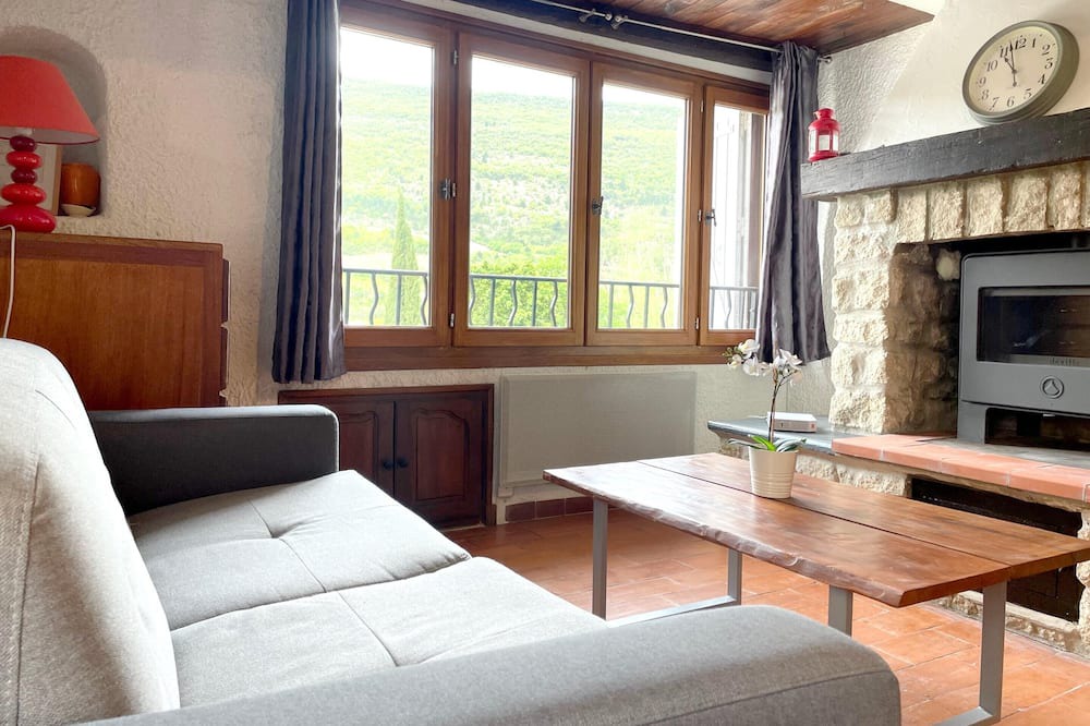 Photo of Livingroom in La Roche-sur-le-Buis
