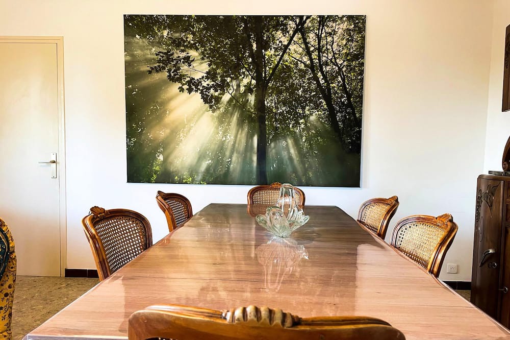 Photo of Livingroom in Sablet