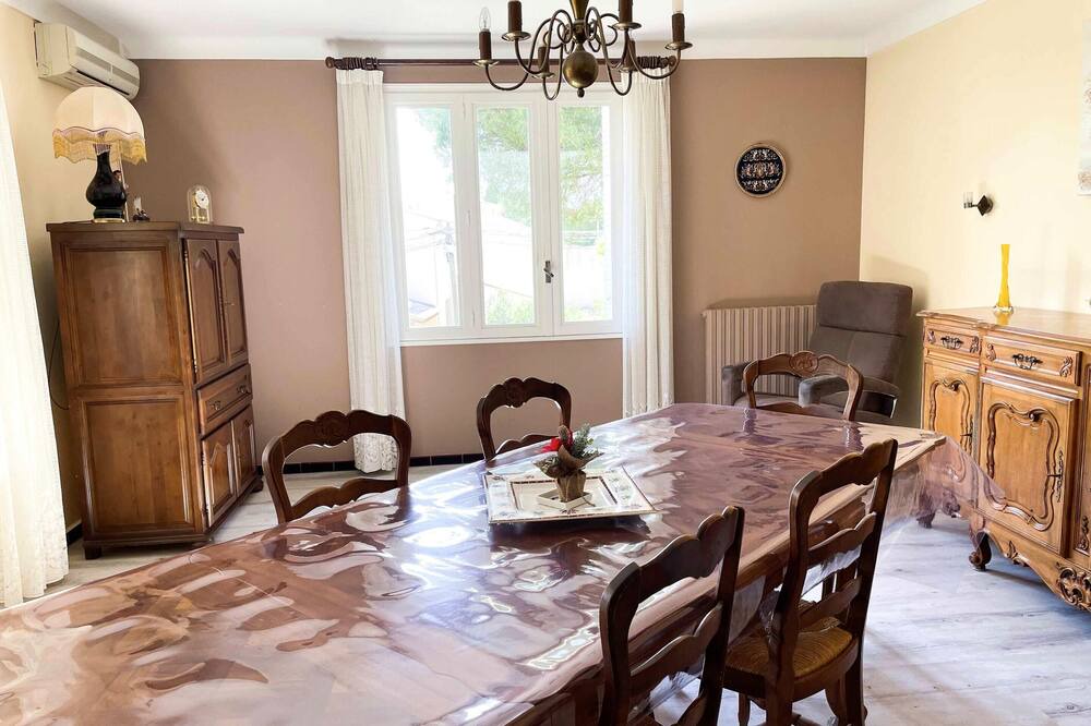 Photo of Livingroom in Sablet