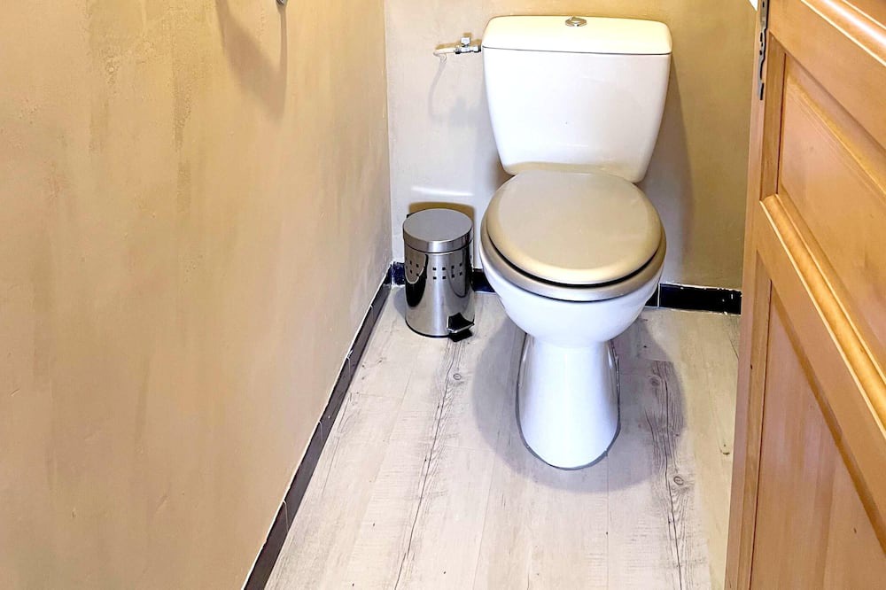 Photo of Bathroom in Sablet