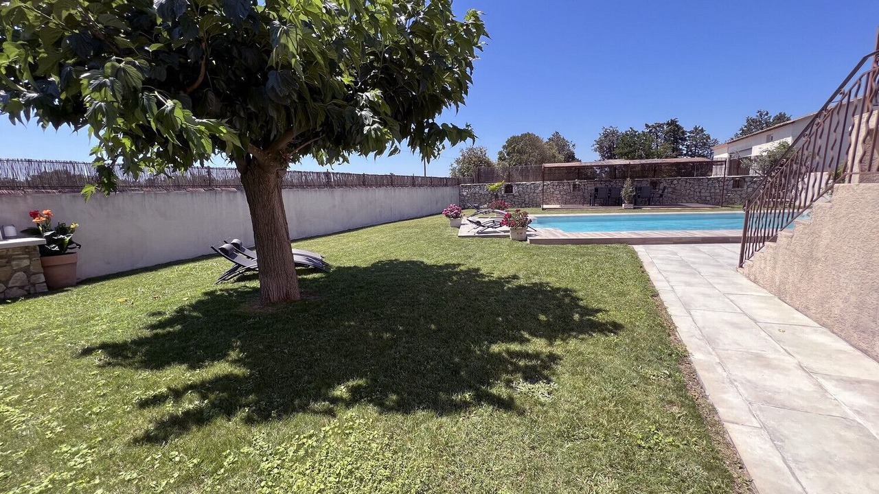 Photo of Outdoor in Garons