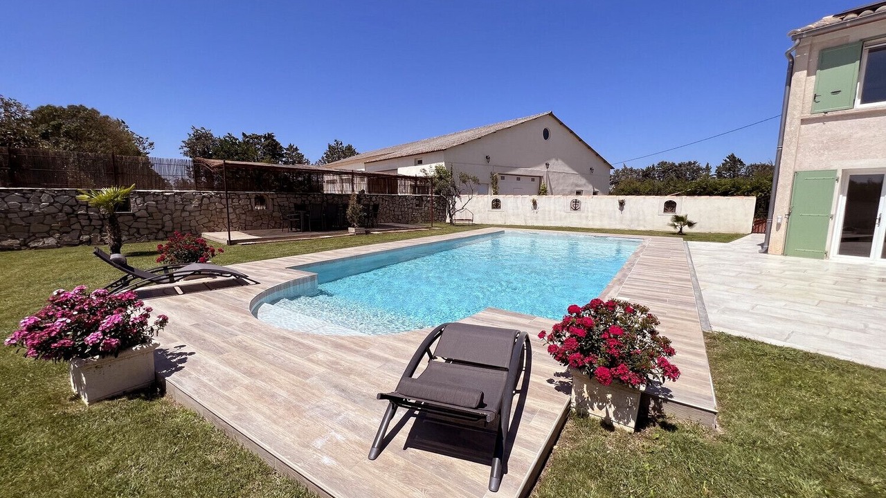 Photo of Outdoor in Garons