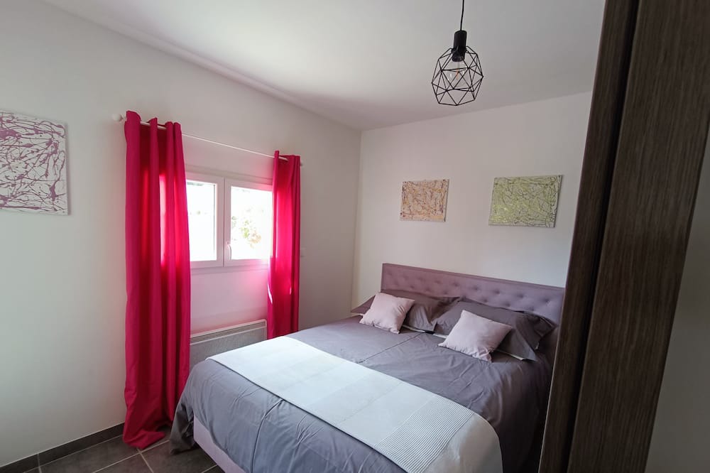 Photo of Bedroom in Pelissanne