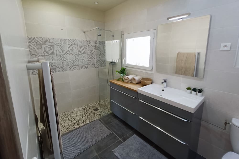 Photo of Bathroom in Pelissanne