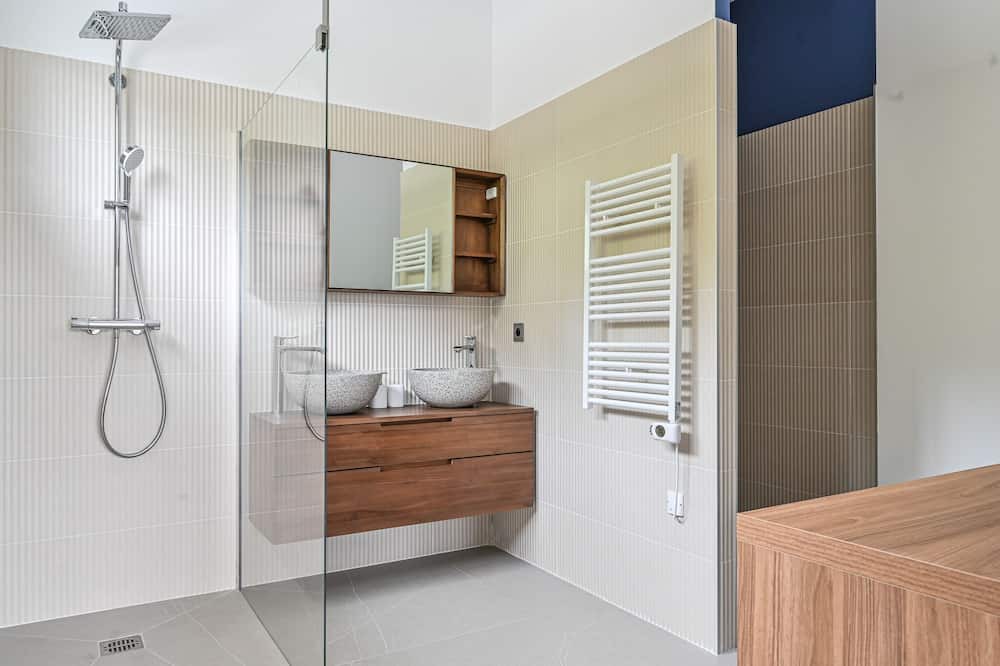 Photo of Bathroom in Roquevaire