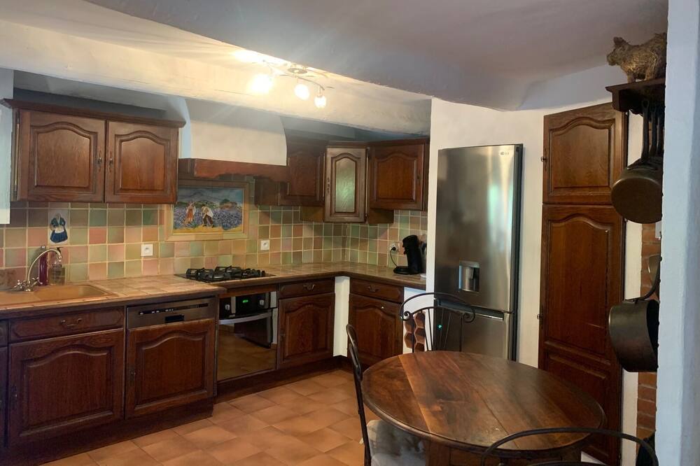 Photo of Kitchen in La Valette-du-Var