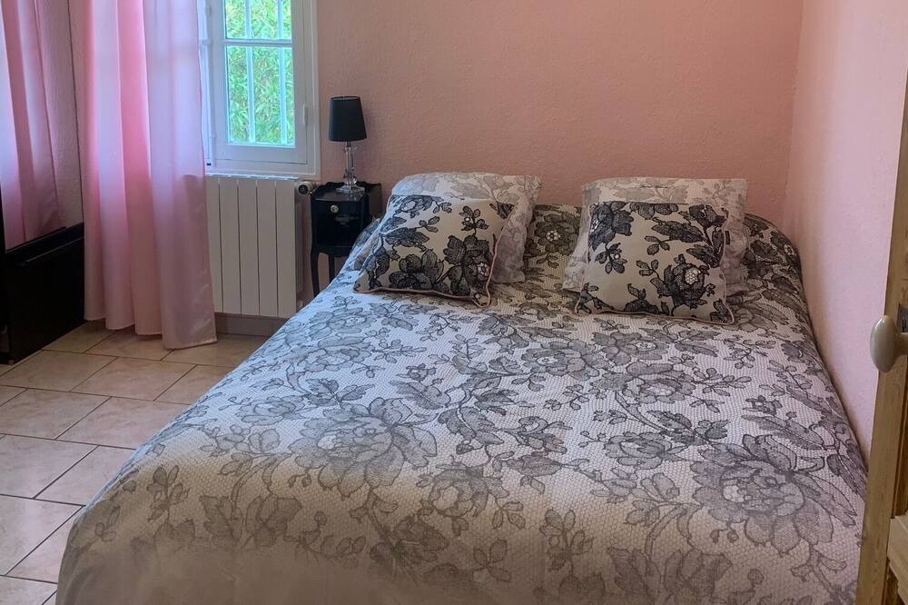 Photo of Bedroom in La Valette-du-Var