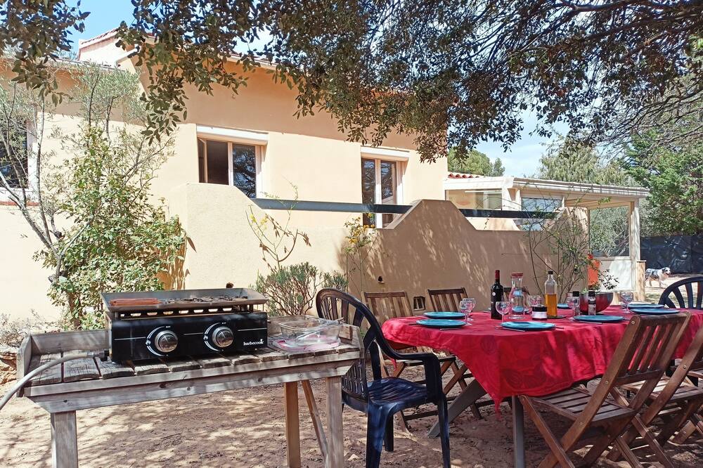 Photo of Patio Balcony in Seillons-Source-d'Argens