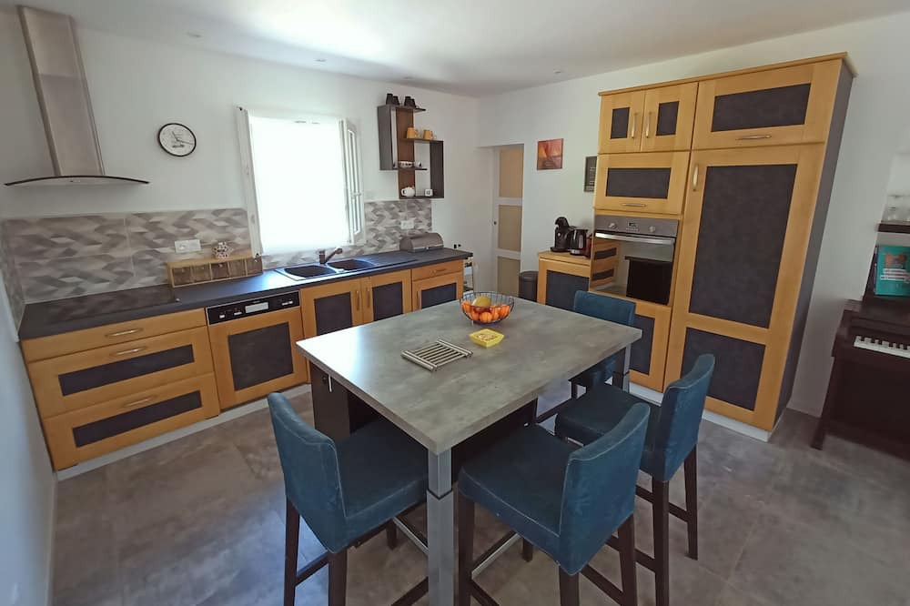 Photo of Kitchen in Seillons-Source-d'Argens